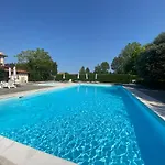 Residenza Tiglio - Pool & Relax Apartment *